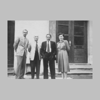 028-1025 Ostpreussentreffen in Stuttgart 1959. Von links Reinhold Ross, Fritz Pettrich, Hans Pettrich und Maria Schubert.JPG